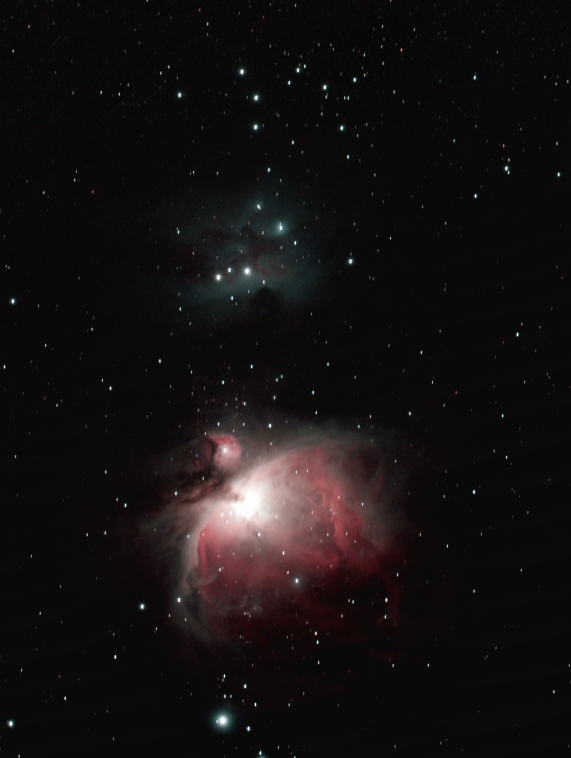 Orions Sword. Top to bottom: NGC 1981 Open Star Cluster, NGC 1973/75/77 Nebulae, M42 & M43 Great Orion Nebula & the binary star Hatsya. WO GT81, Canon 700D + FF | 30 x 120 secs + darks/bias/flats @ ISO 800 